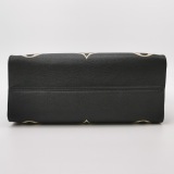 Louis Vuitton(LV) OnTheGo Tote Bicolor Monogram Empreinte Giant MM — thumbnail 6