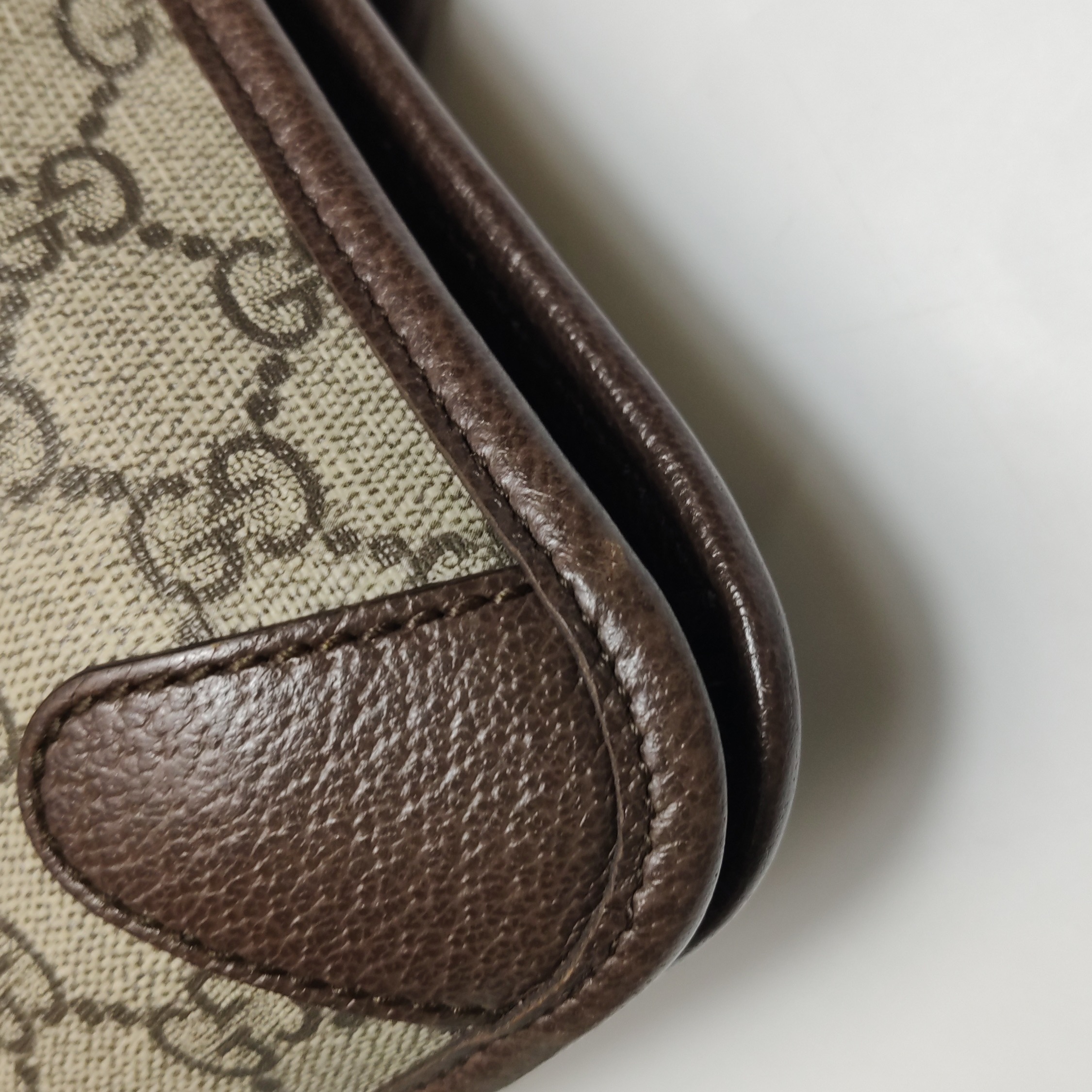 Gucci Neo Vintage Flap Messenger GG Coated Canvas Medium — photo 11 of 19