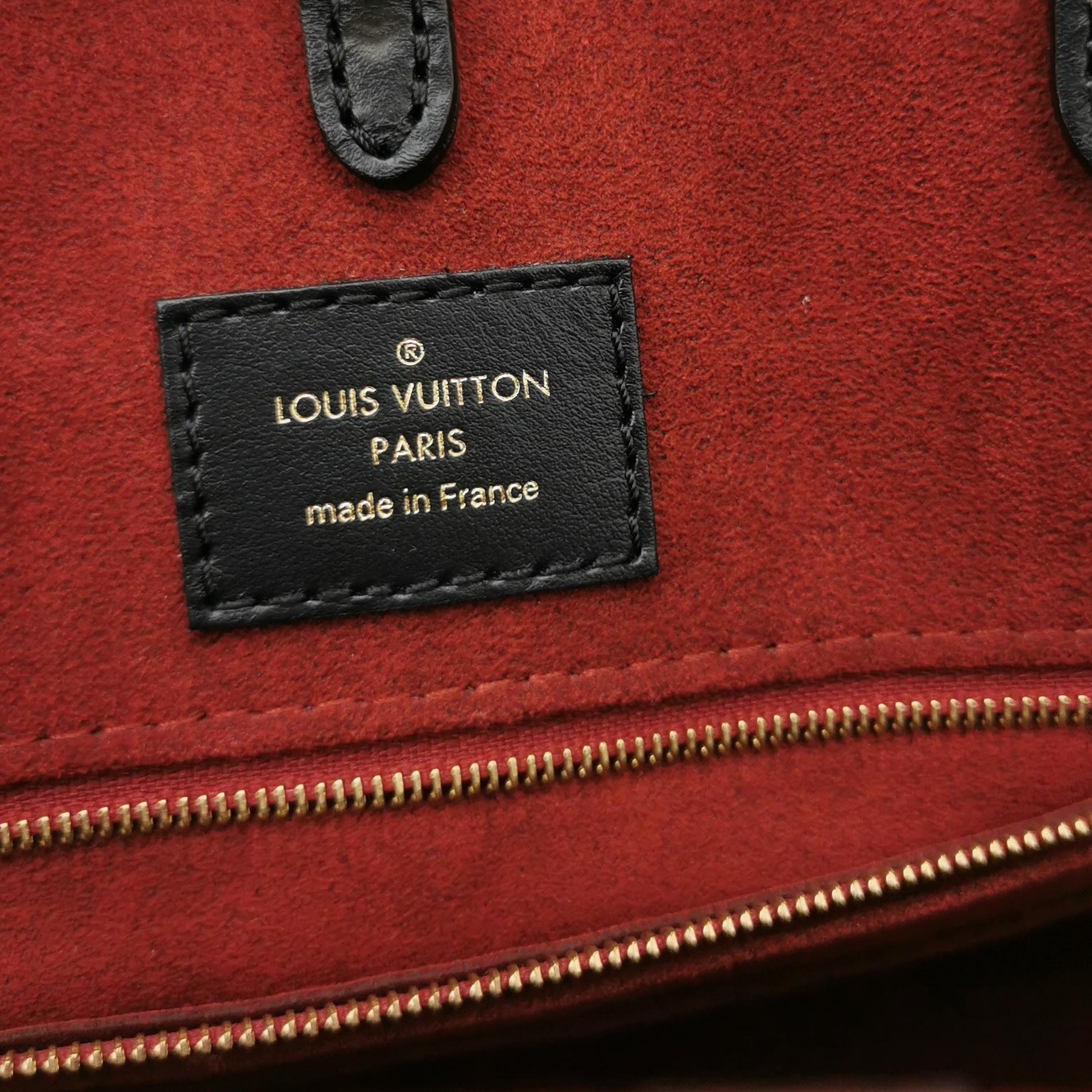Louis Vuitton(LV) OnTheGo Tote Bicolor Monogram Empreinte Giant MM — photo 8 of 14