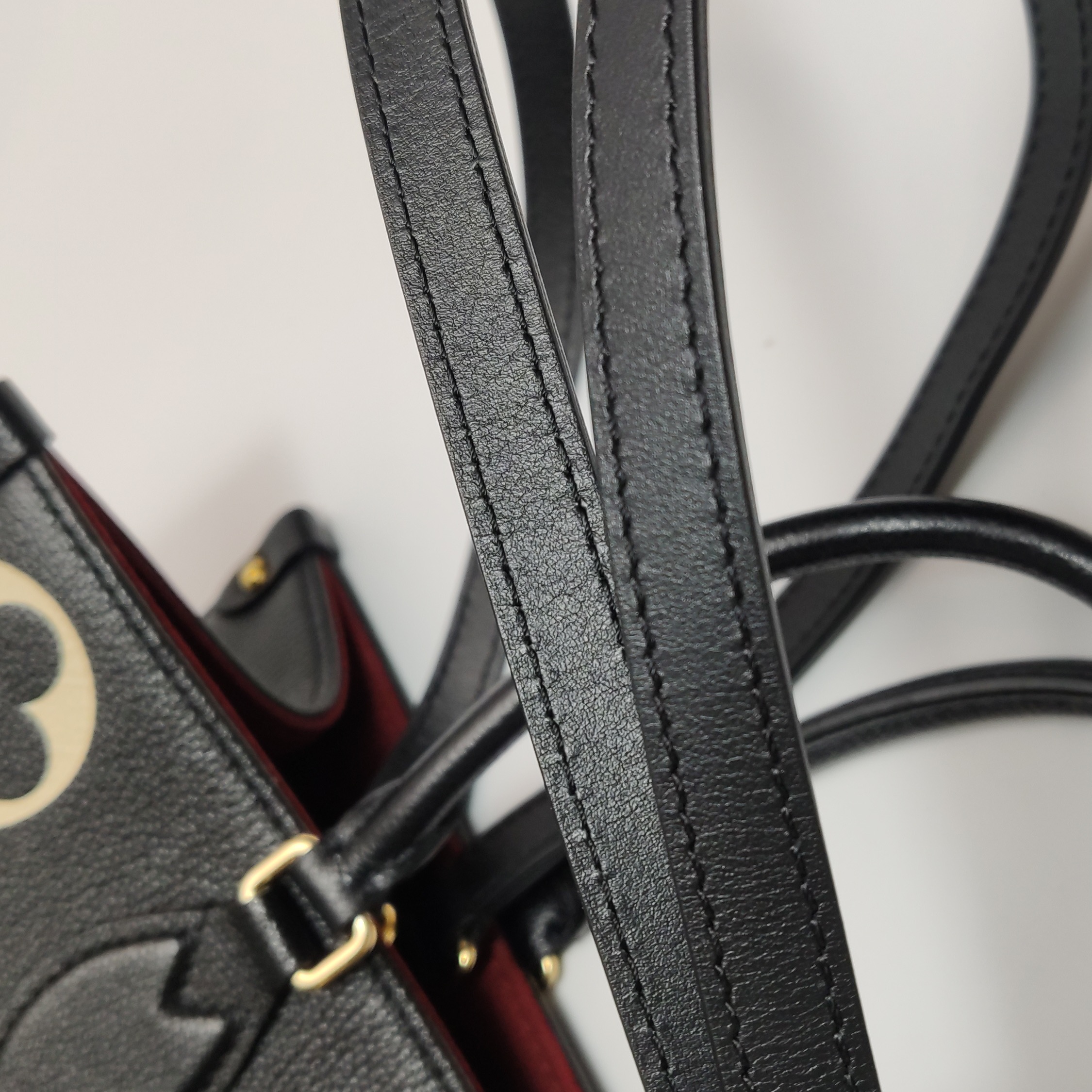 Louis Vuitton(LV) OnTheGo Tote Bicolor Monogram Empreinte Giant MM — photo 14 of 14