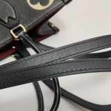 Louis Vuitton(LV) OnTheGo Tote Bicolor Monogram Empreinte Giant MM — thumbnail 14