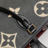 Louis Vuitton(LV) OnTheGo Tote Bicolor Monogram Empreinte Giant MM — thumbnail 11