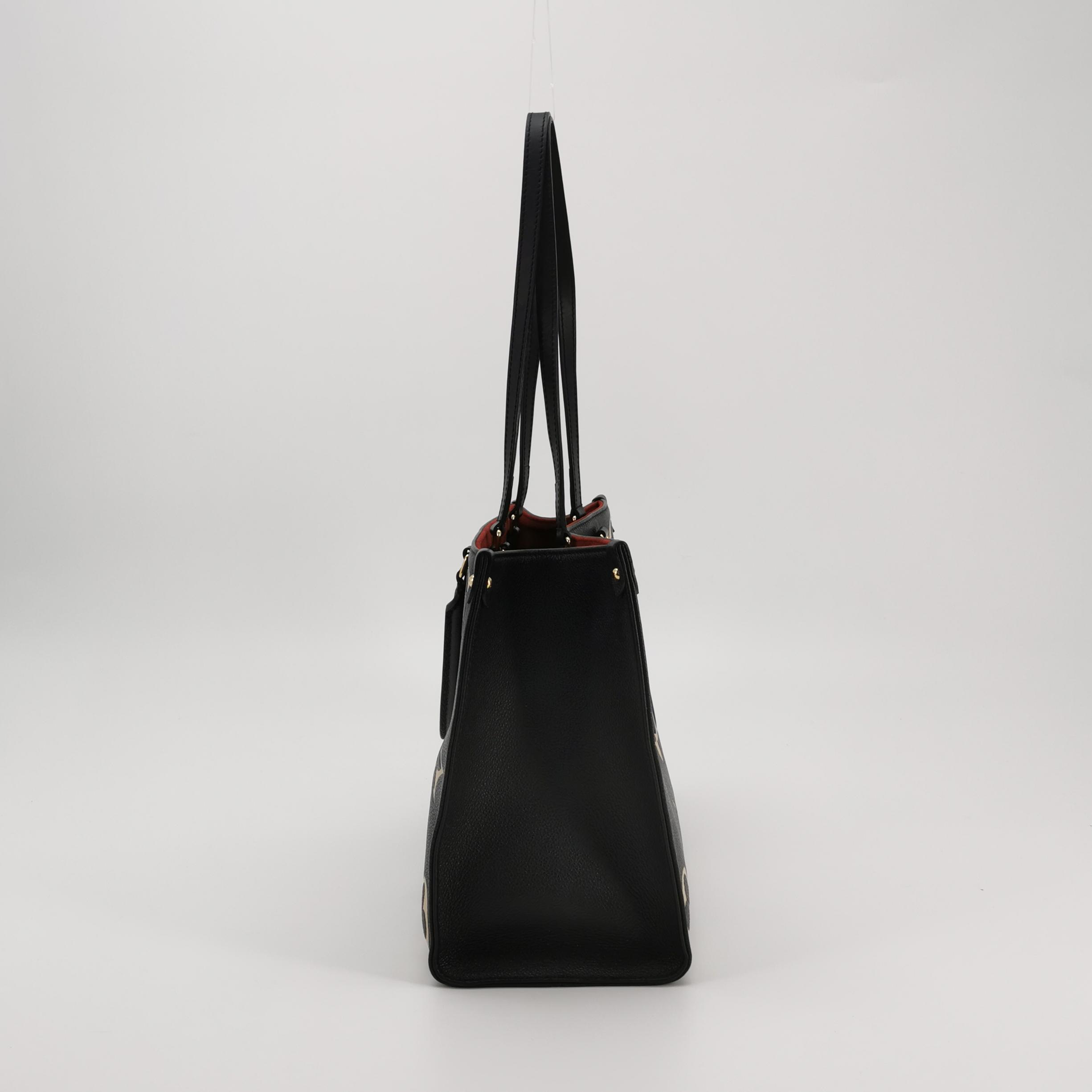 Louis Vuitton(LV) OnTheGo Tote Bicolor Monogram Empreinte Giant MM — photo 5 of 16