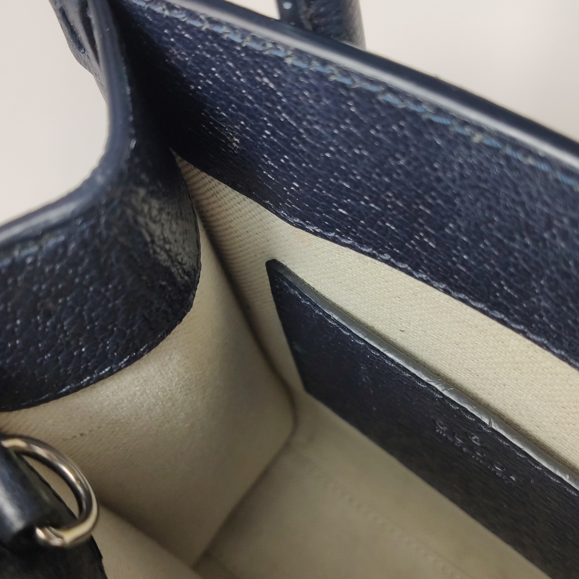 Gucci Interlocking G Patch Tote GG Coated Canvas Mini — photo 10 of 16