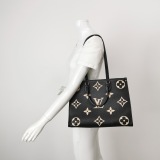 Louis Vuitton(LV) OnTheGo Tote Bicolor Monogram Empreinte Giant MM — thumbnail 2