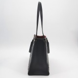 Louis Vuitton(LV) OnTheGo Tote Bicolor Monogram Empreinte Giant MM — thumbnail 4