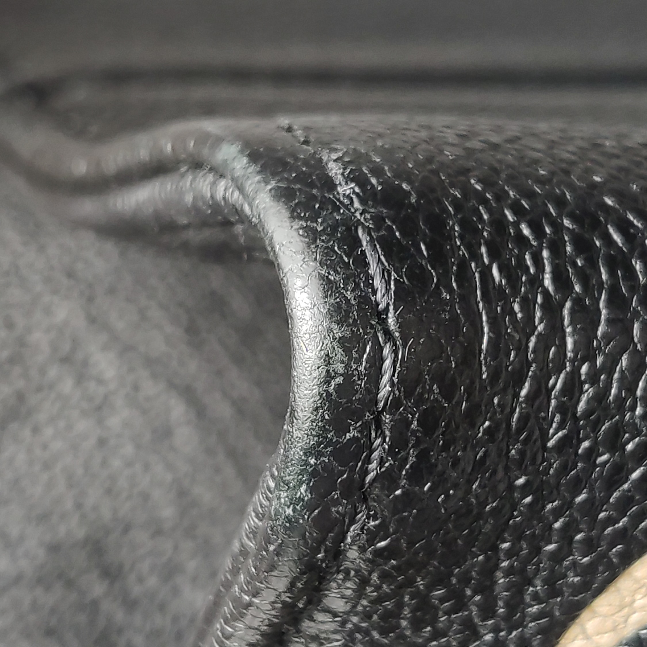 Louis Vuitton(LV) OnTheGo Tote Bicolor Monogram Empreinte Giant MM — photo 14 of 15
