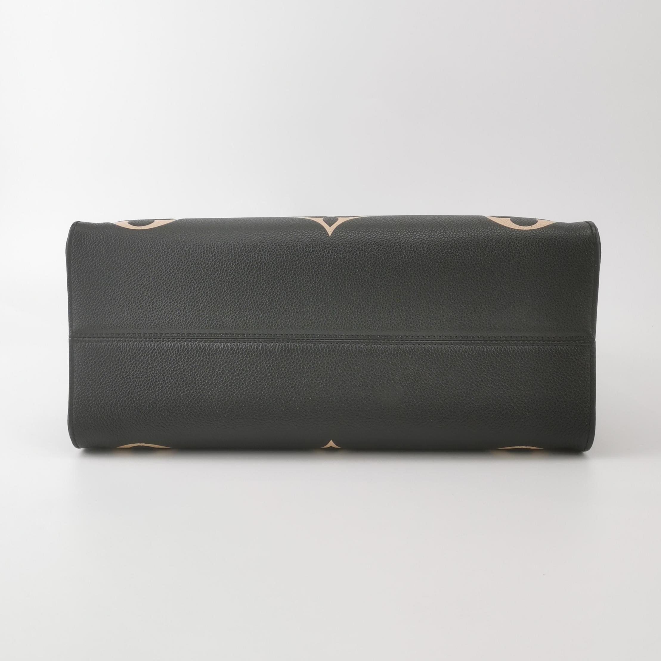 Louis Vuitton(LV) OnTheGo Tote Bicolor Monogram Empreinte Giant MM — photo 6 of 13