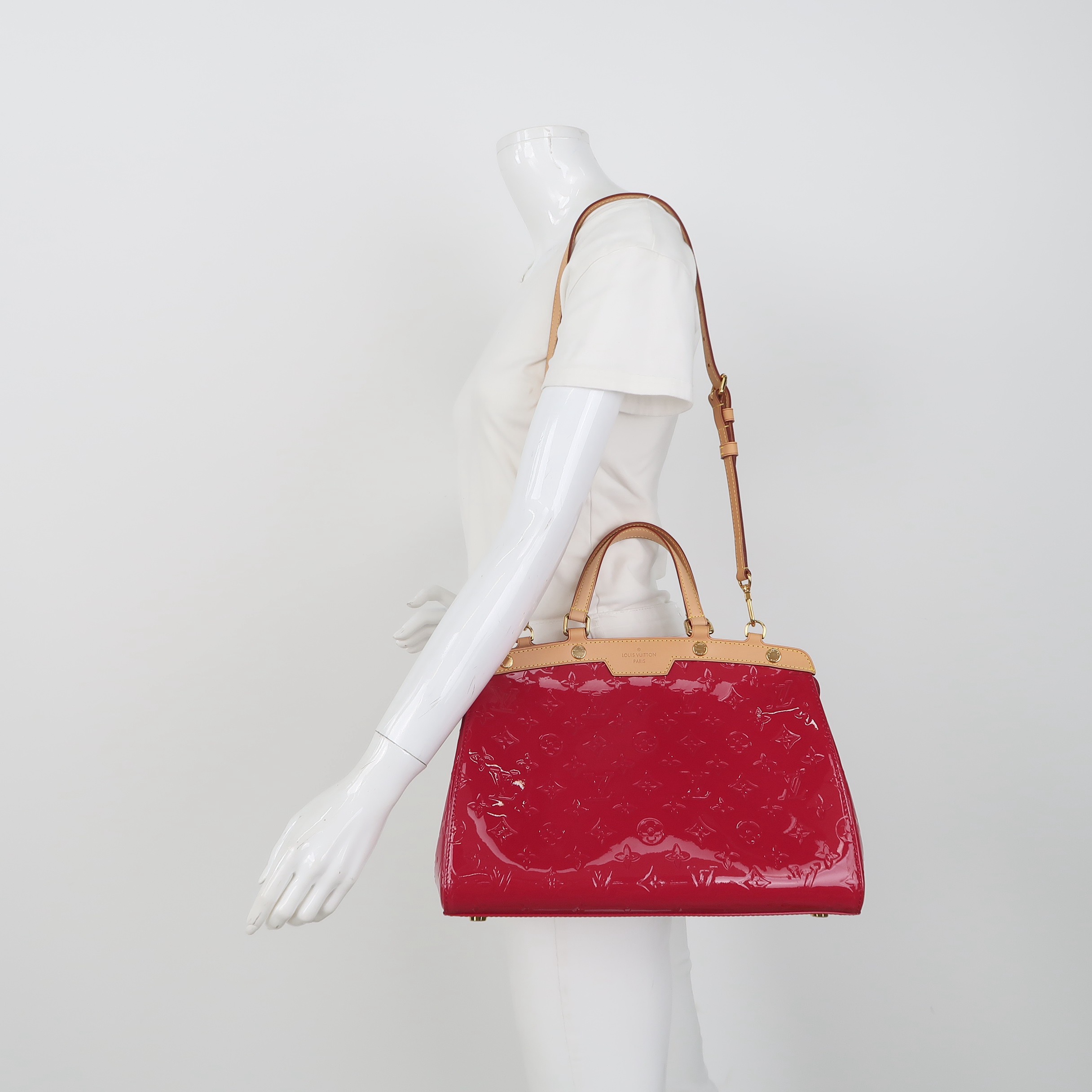 Louis Vuitton(LV) Brea Handbag Monogram Vernis MM — alternate view