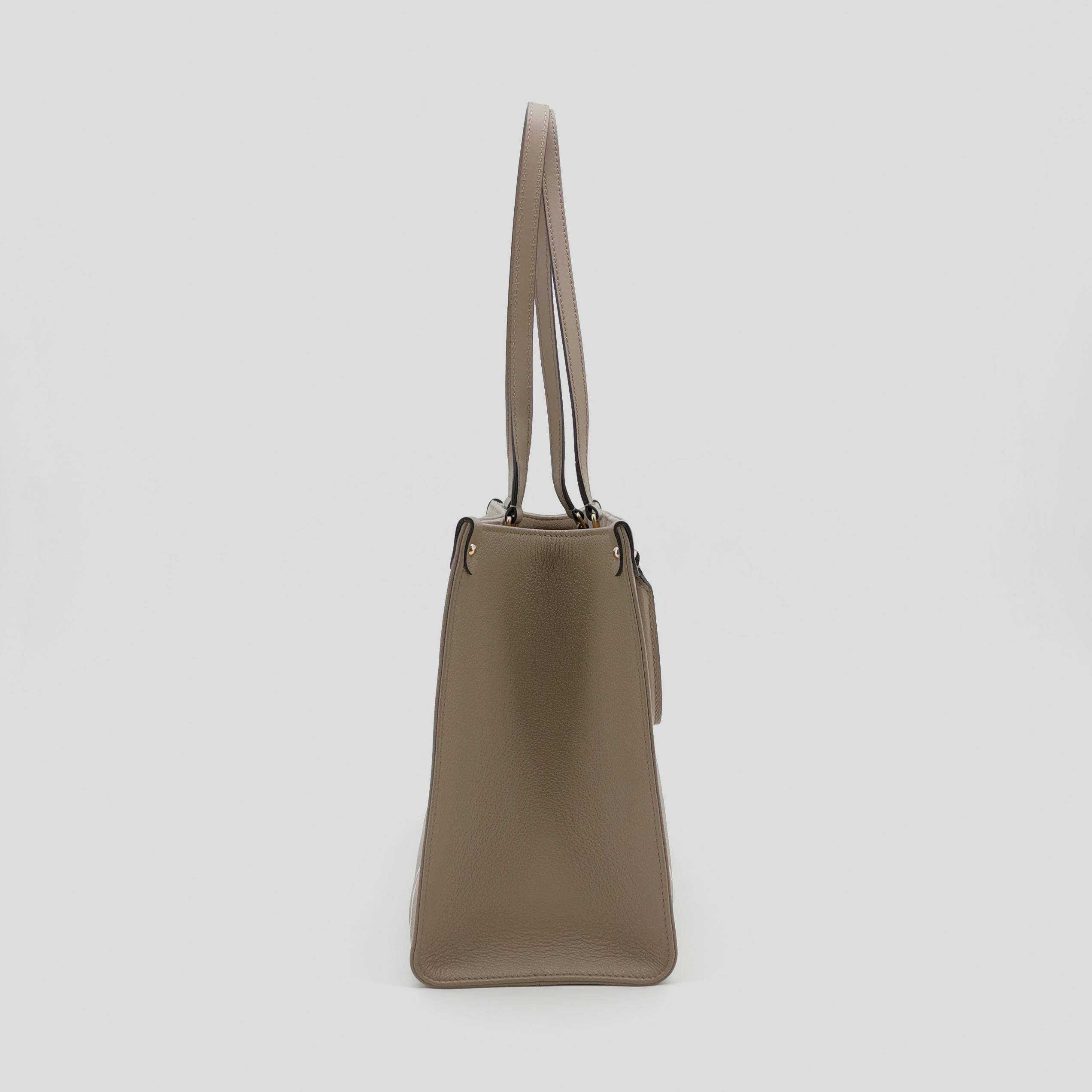Louis Vuitton(LV) OnTheGo Tote Bicolor Monogram Empreinte Giant MM — photo 4 of 14