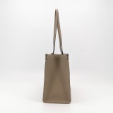 Louis Vuitton(LV) OnTheGo Tote Bicolor Monogram Empreinte Giant MM — thumbnail 5