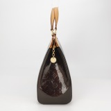 Louis Vuitton(LV) Brea Handbag Monogram Vernis MM — thumbnail 3