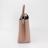 Louis Vuitton(LV) Capucines Bag Leather MM — thumbnail 4