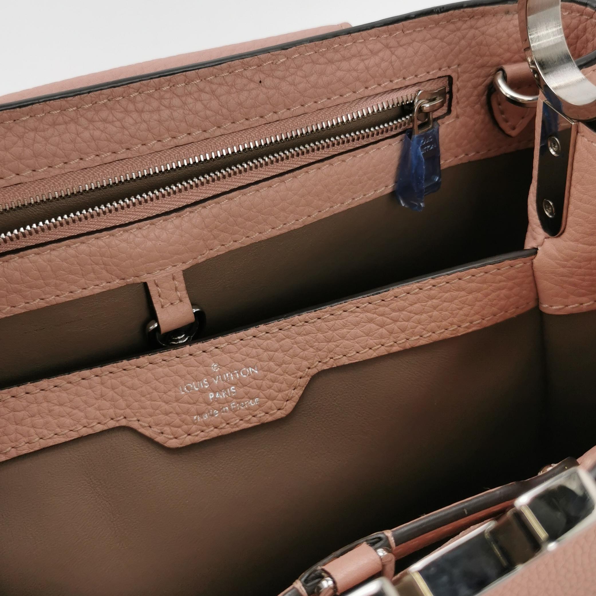 Louis Vuitton(LV) Capucines Bag Leather MM — photo 9 of 23