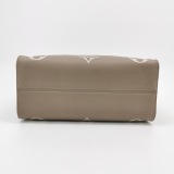 Louis Vuitton(LV) OnTheGo Tote Bicolor Monogram Empreinte Giant MM — thumbnail 6