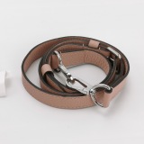 Louis Vuitton(LV) Capucines Bag Leather MM — thumbnail 7