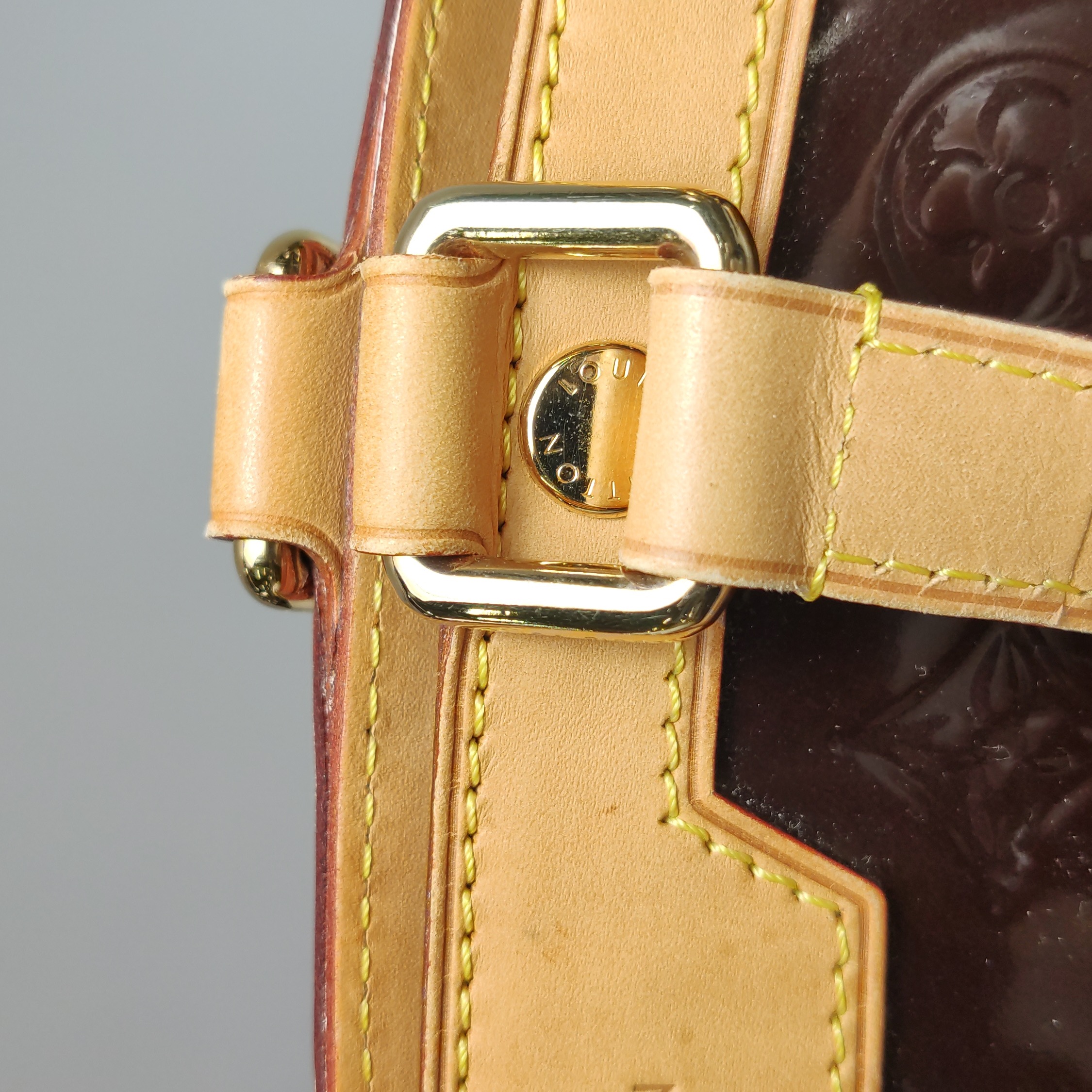 Louis Vuitton(LV) Brea Handbag Monogram Vernis MM — photo 15 of 23