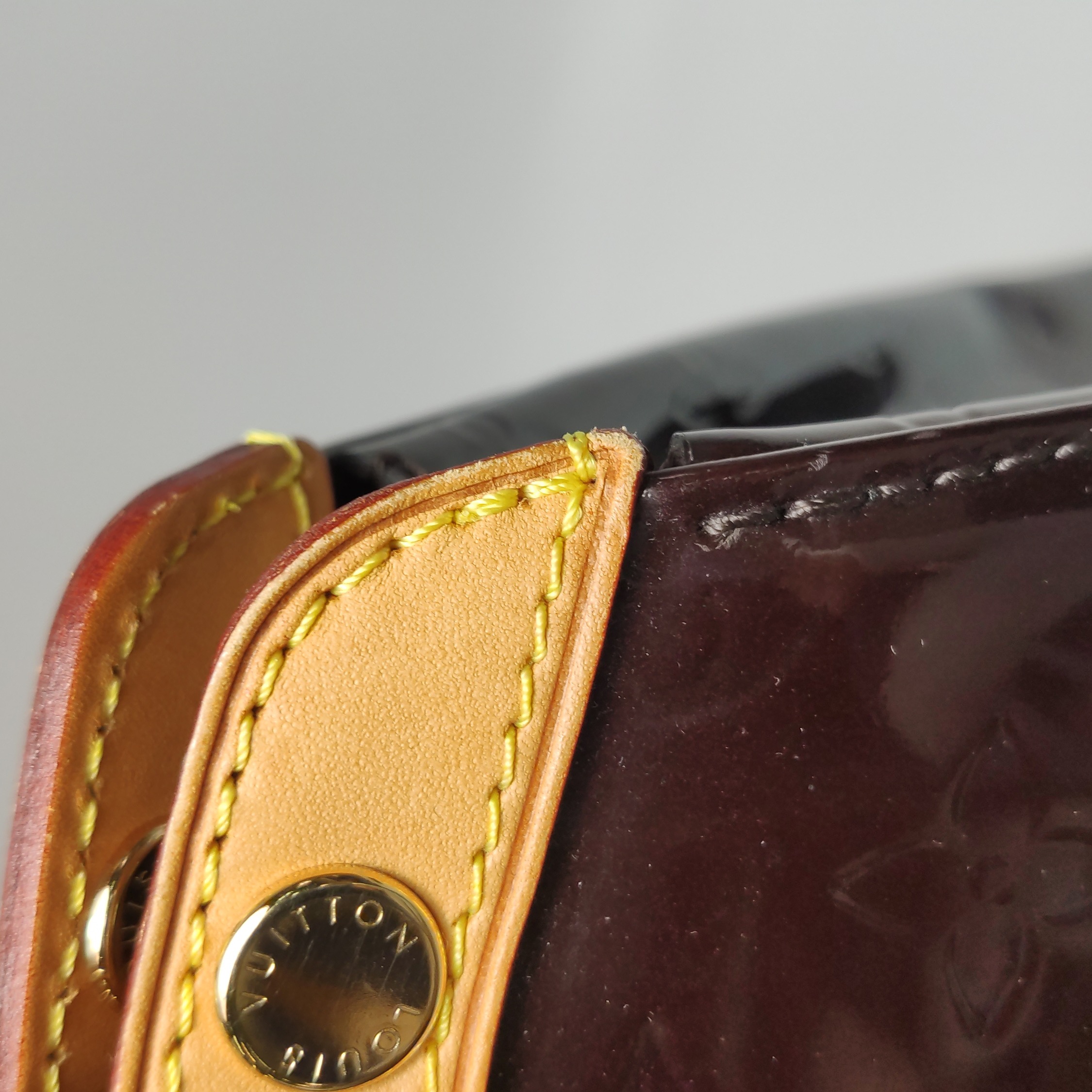 Louis Vuitton(LV) Brea Handbag Monogram Vernis MM — photo 12 of 23