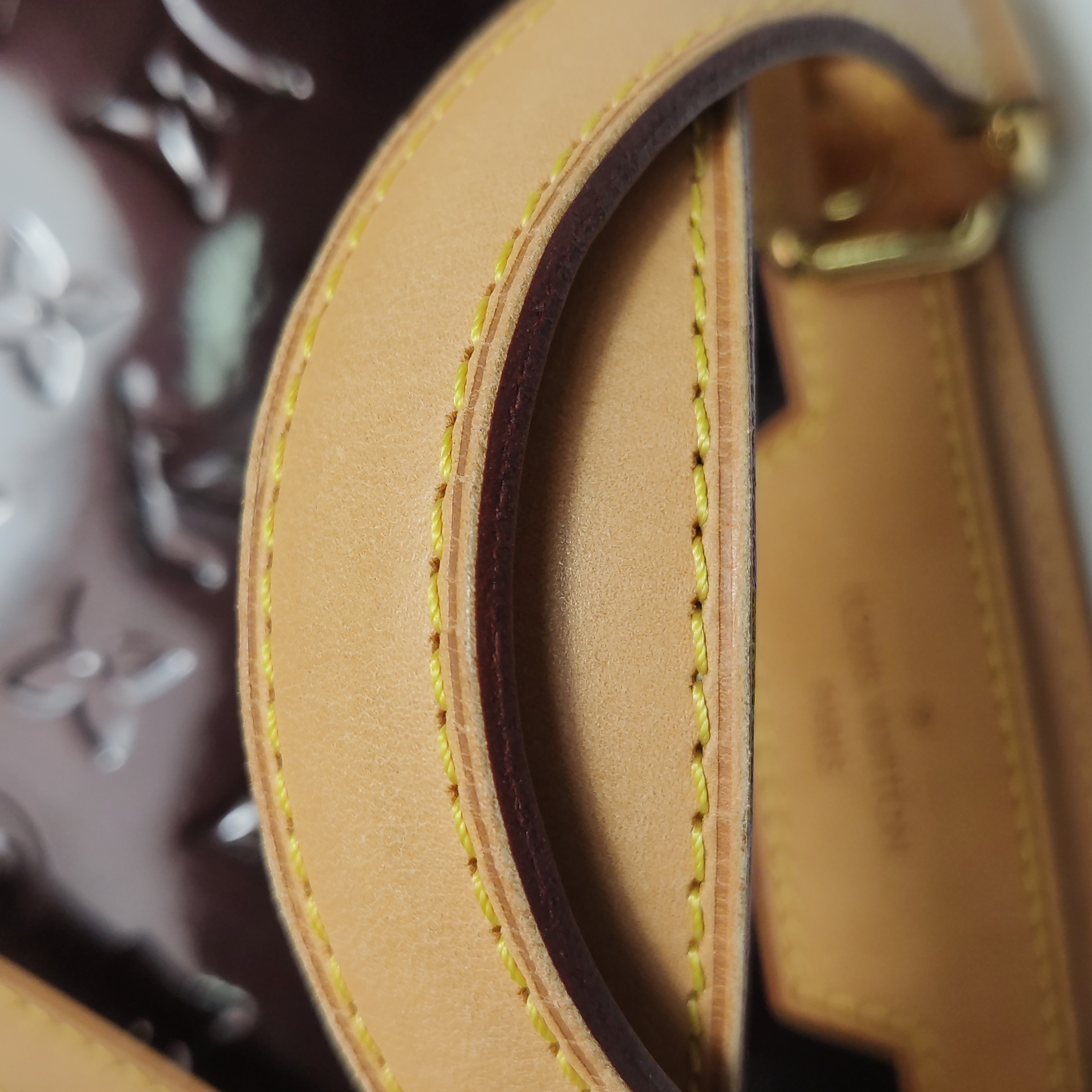 Louis Vuitton(LV) Brea Handbag Monogram Vernis MM — photo 16 of 23