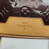Louis Vuitton(LV) Brea Handbag Monogram Vernis MM — thumbnail 9