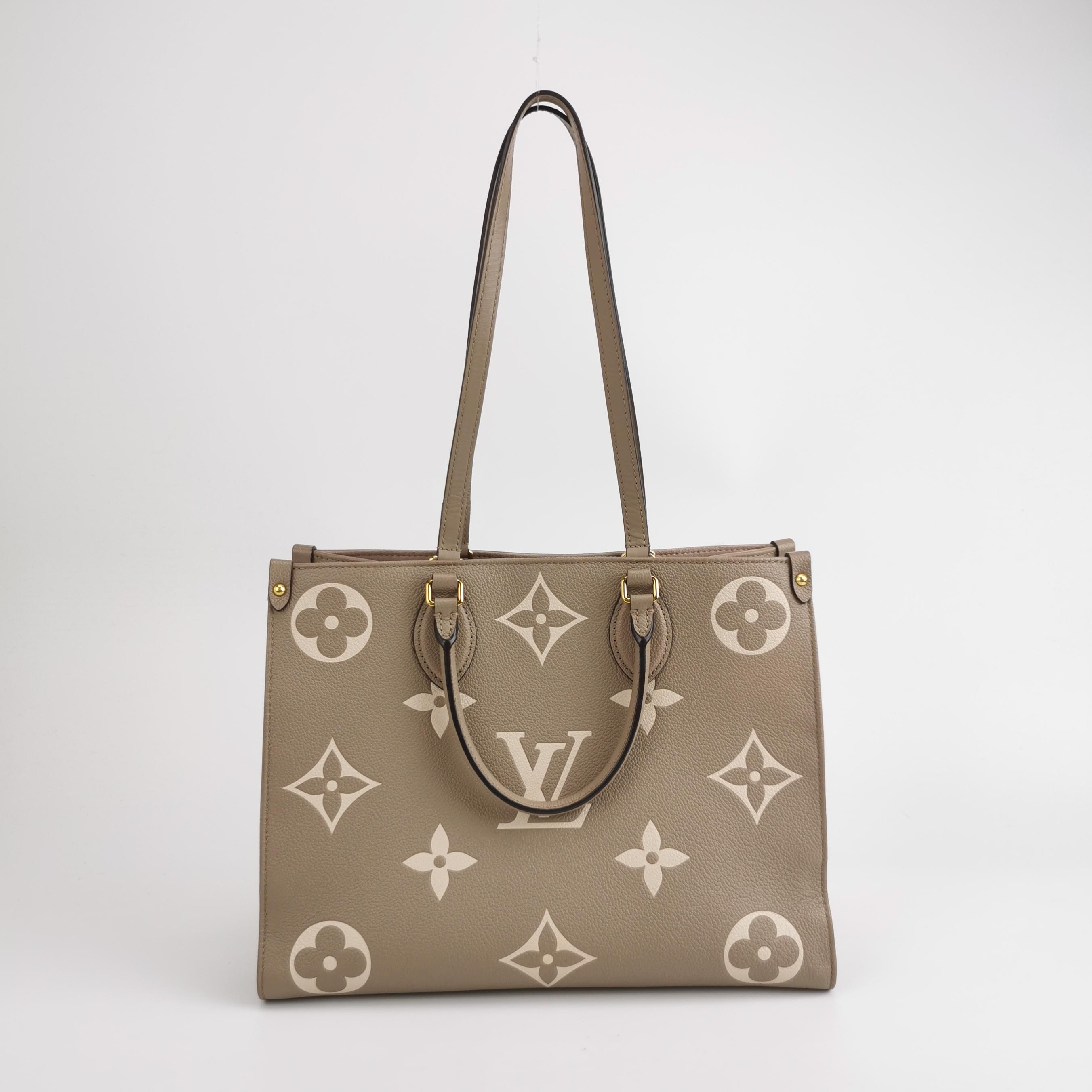 Louis Vuitton(LV) OnTheGo Tote Bicolor Monogram Empreinte Giant MM — photo 3 of 13