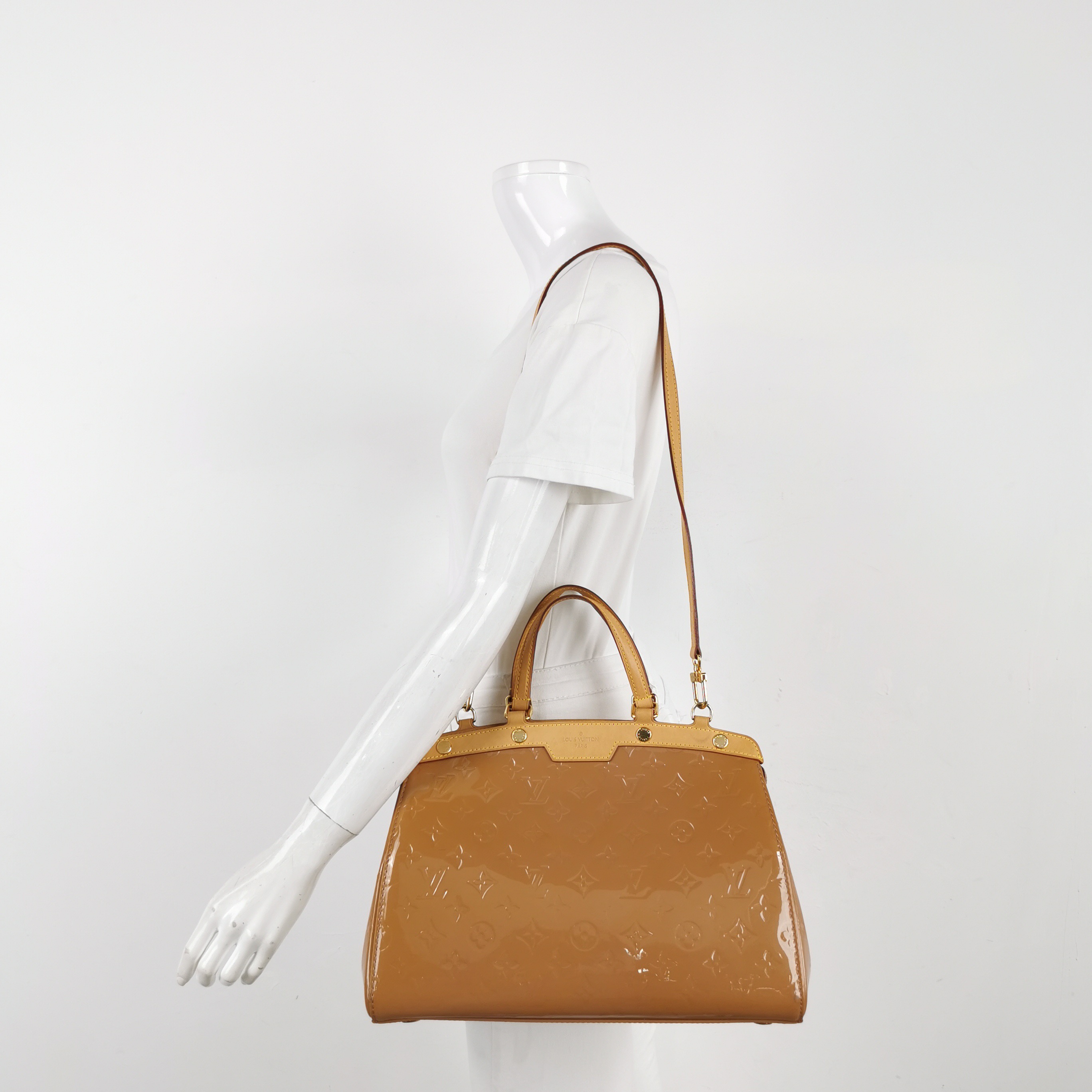 Louis Vuitton(LV) Brea Handbag Monogram Vernis MM — alternate view