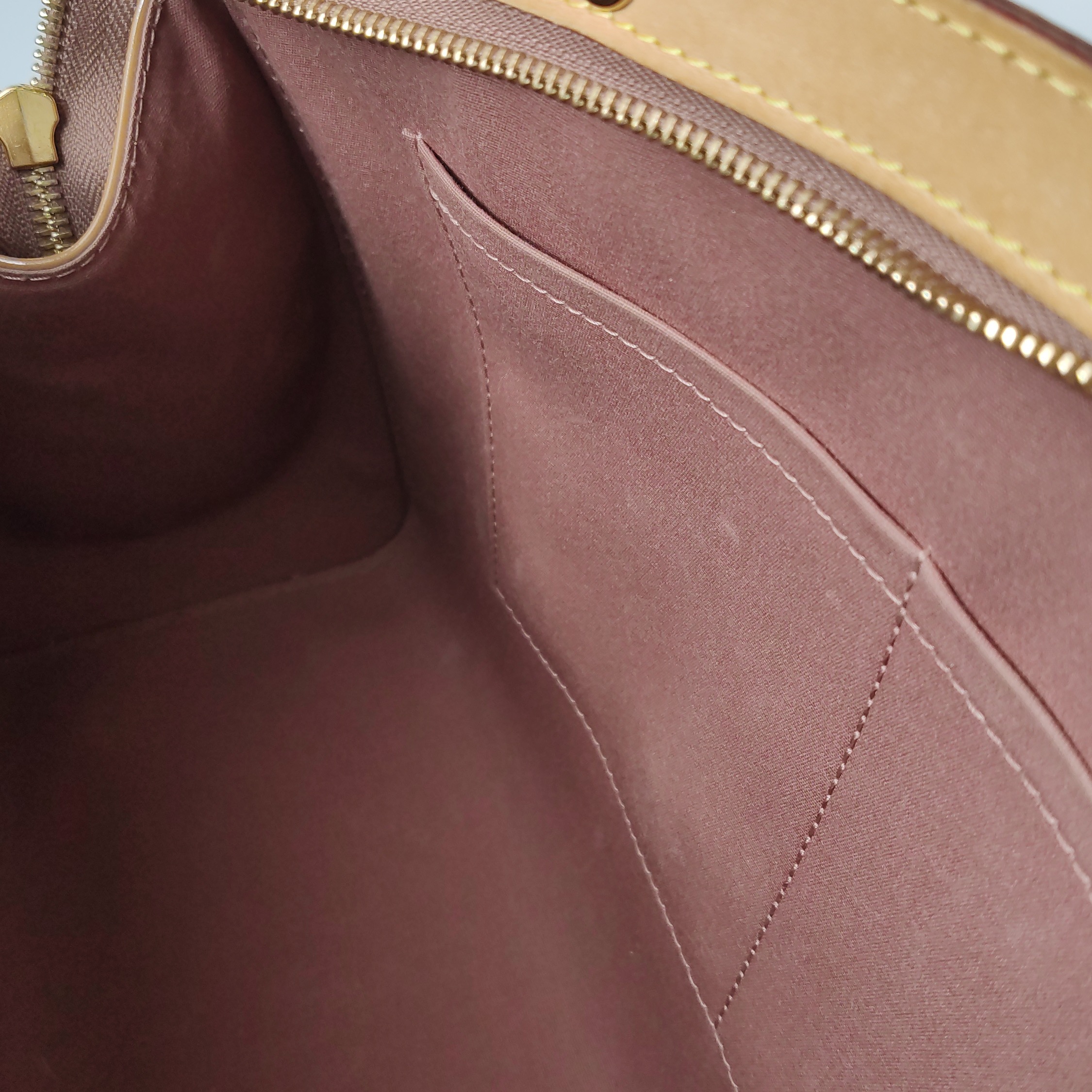 Louis Vuitton(LV) Brea Handbag Monogram Vernis MM — photo 11 of 26