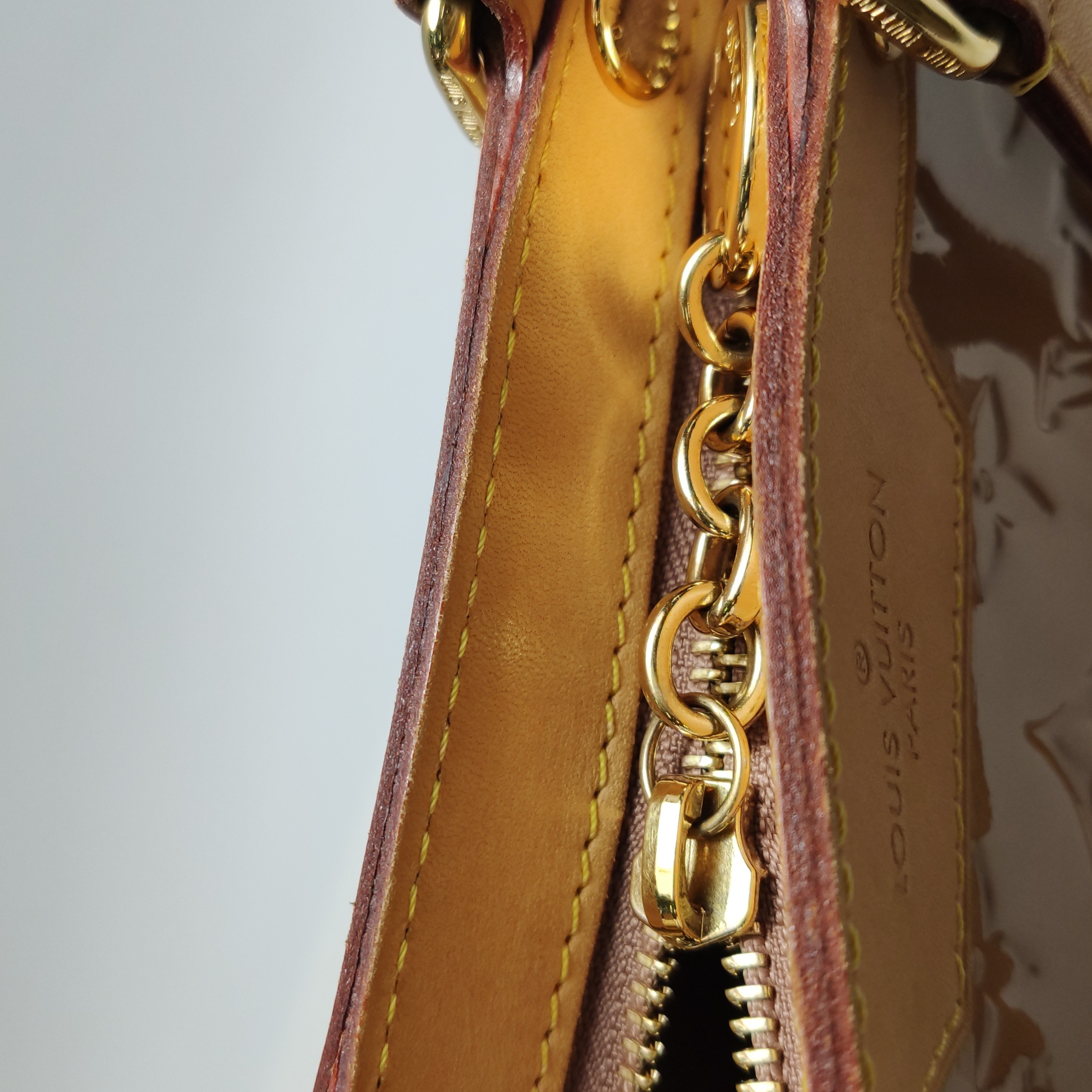 Louis Vuitton(LV) Brea Handbag Monogram Vernis MM — photo 17 of 26