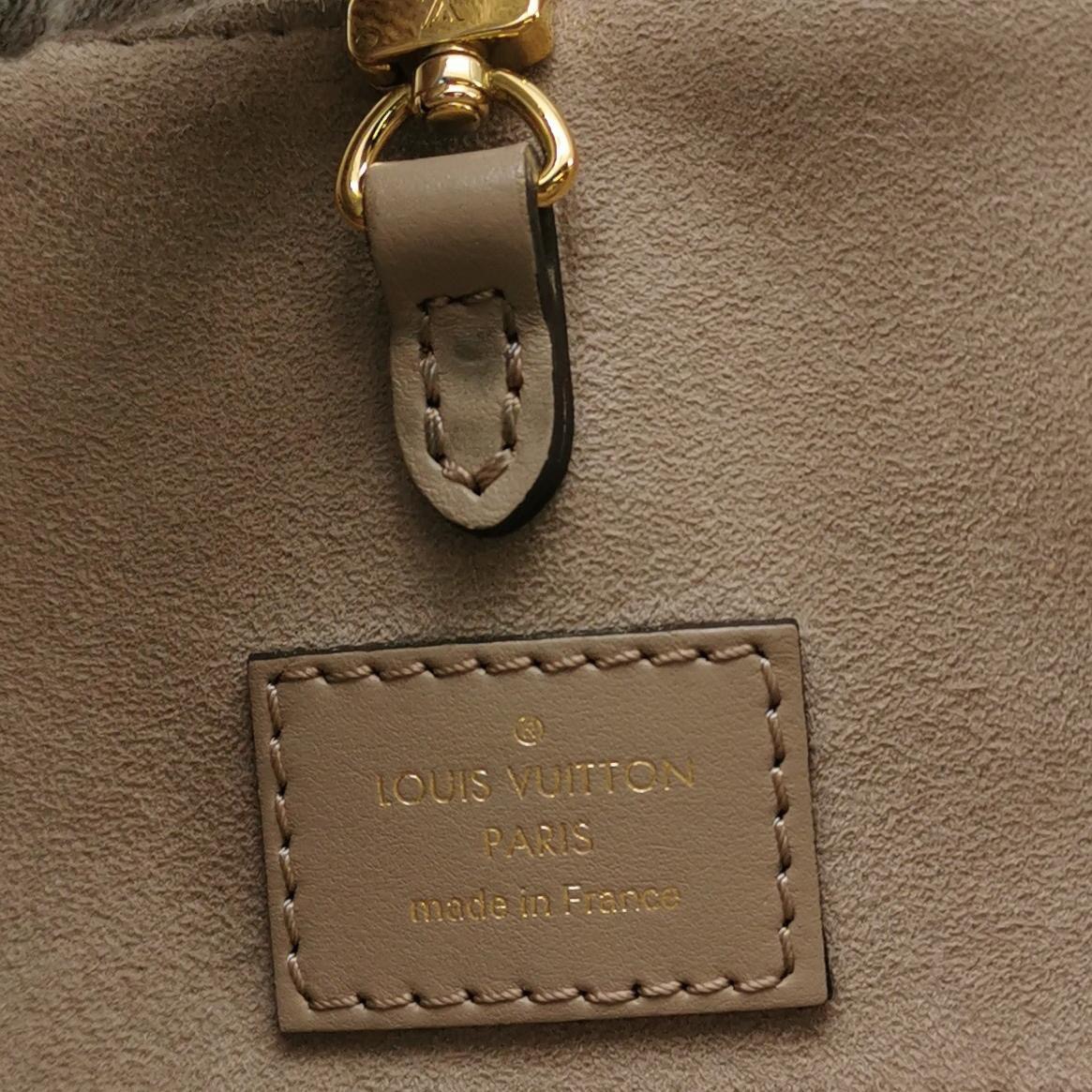 Louis Vuitton(LV) OnTheGo Tote Bicolor Monogram Empreinte Giant MM — photo 8 of 16