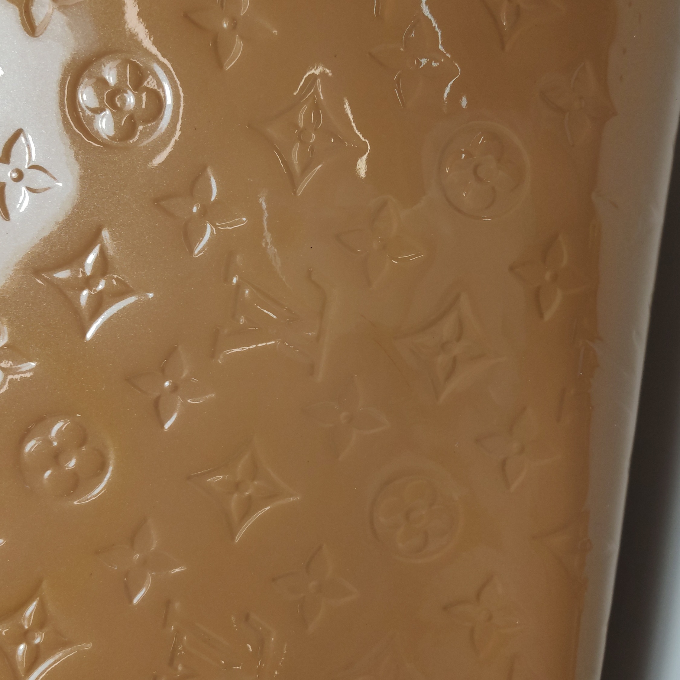 Louis Vuitton(LV) Brea Handbag Monogram Vernis MM — photo 14 of 26