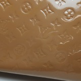 Louis Vuitton(LV) Brea Handbag Monogram Vernis MM — thumbnail 14