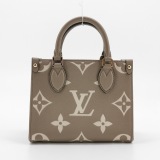 Louis Vuitton(LV) OnTheGo Tote Bicolor Monogram Empreinte Giant BB — thumbnail 3