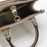Louis Vuitton(LV) OnTheGo Tote Bicolor Monogram Empreinte Giant BB — thumbnail 7