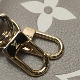 Louis Vuitton(LV) OnTheGo Tote Bicolor Monogram Empreinte Giant BB — thumbnail 10