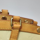 Louis Vuitton(LV) Brea Handbag Monogram Vernis MM — thumbnail 11