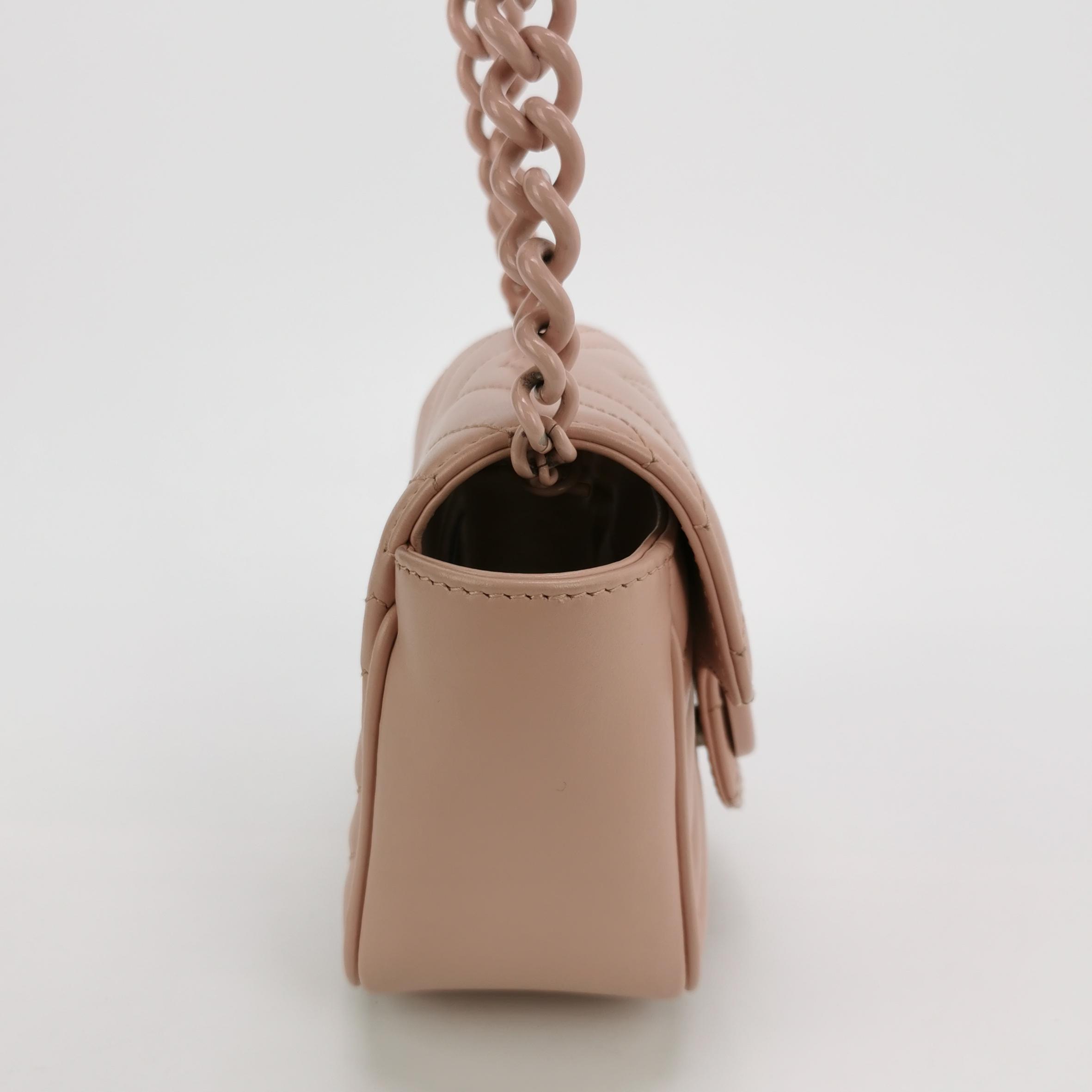 Gucci GG Marmont Flap Belt Bag Matelasse Leather Mini — photo 4 of 11