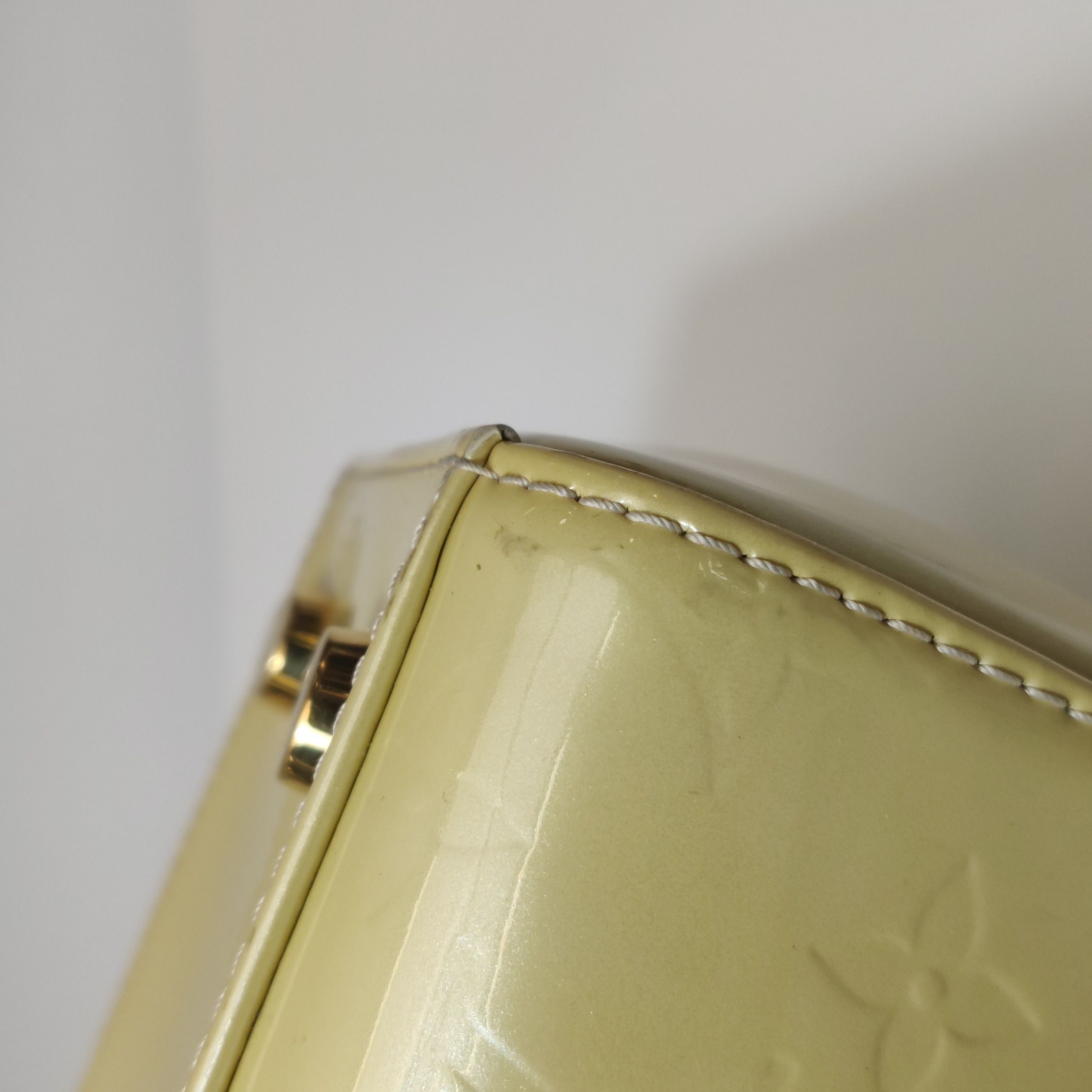 Louis Vuitton(LV) Brea Handbag Monogram Vernis MM — photo 15 of 21