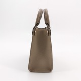 Louis Vuitton(LV) OnTheGo Tote Bicolor Monogram Empreinte Giant BB — thumbnail 5