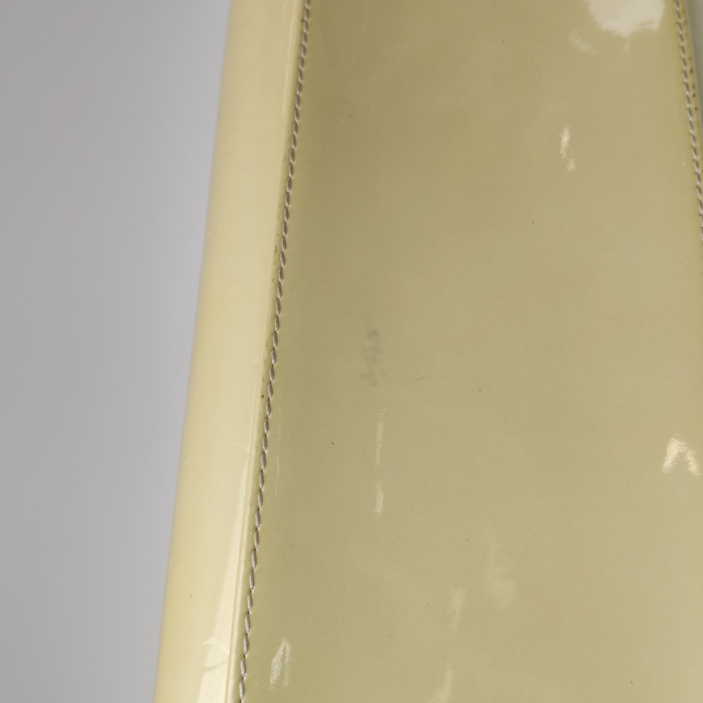 Louis Vuitton(LV) Brea Handbag Monogram Vernis MM — photo 19 of 21