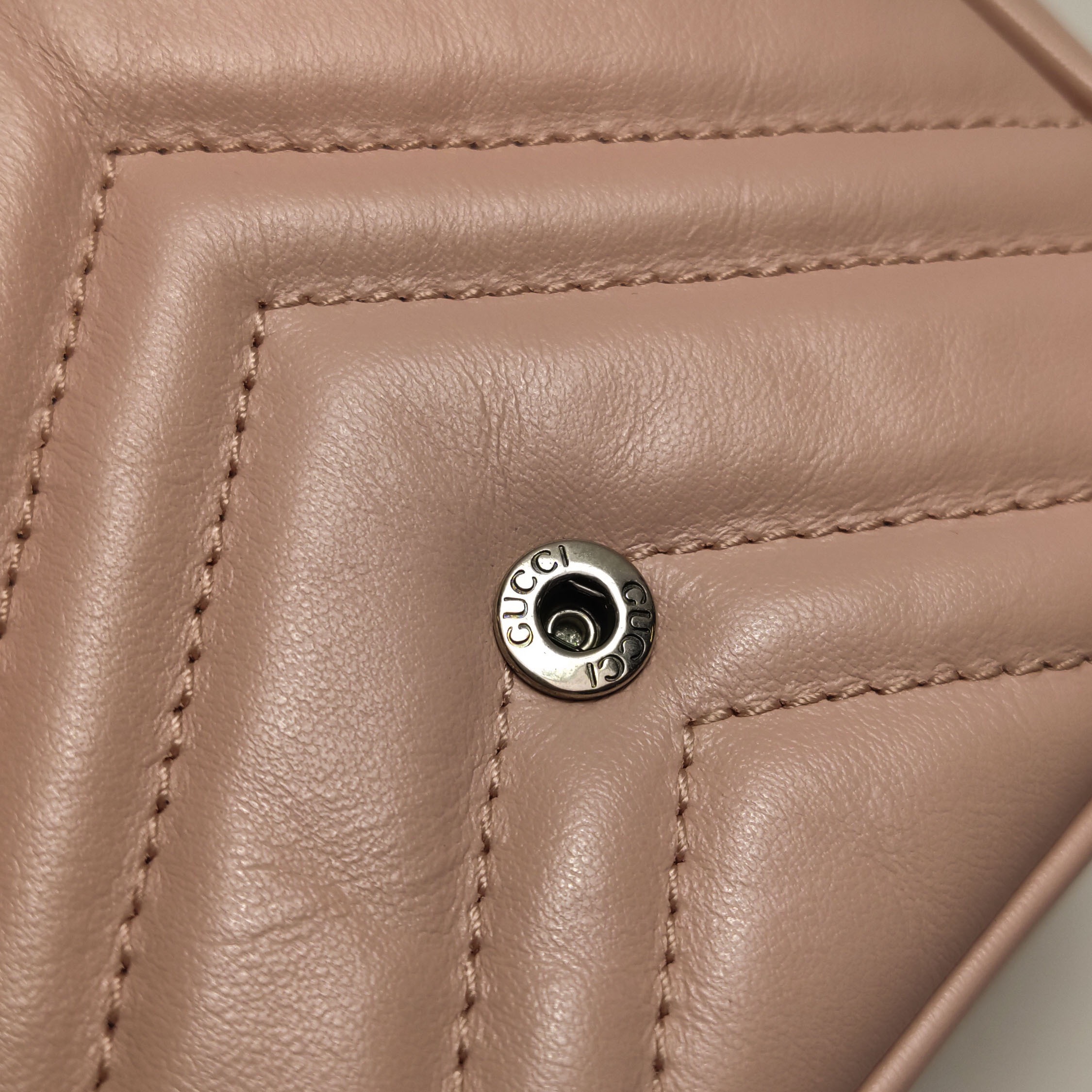 Gucci GG Marmont Flap Belt Bag Matelasse Leather Mini — photo 7 of 11
