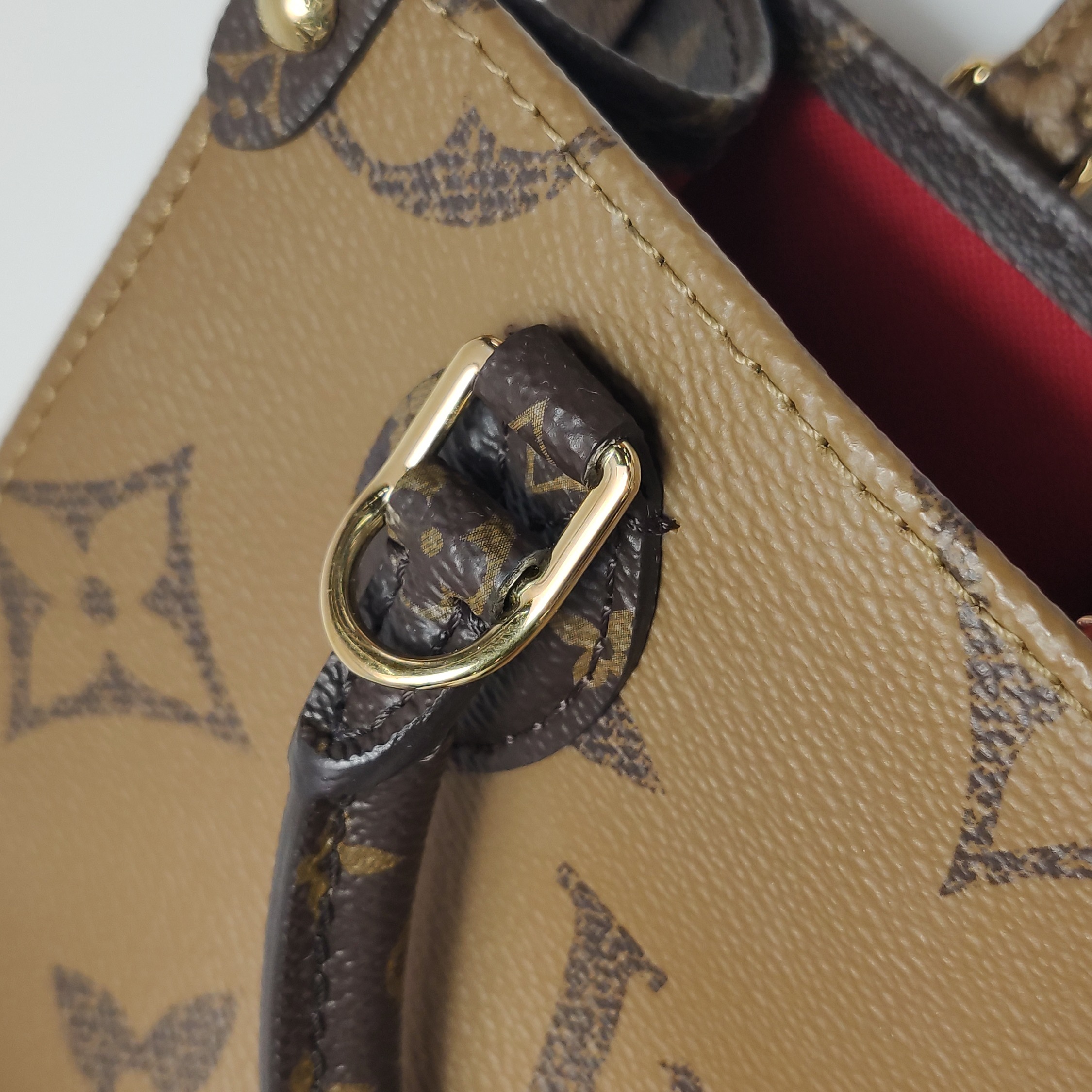 Louis Vuitton(LV) OnTheGo Tote Reverse Monogram Giant BB — photo 13 of 15