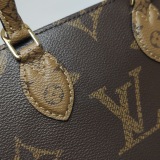 Louis Vuitton(LV) OnTheGo Tote Reverse Monogram Giant BB — thumbnail 11