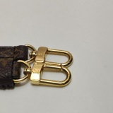 Louis Vuitton(LV) OnTheGo Tote Reverse Monogram Giant BB — thumbnail 11