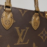 Louis Vuitton(LV) OnTheGo Tote Reverse Monogram Giant BB — thumbnail 13