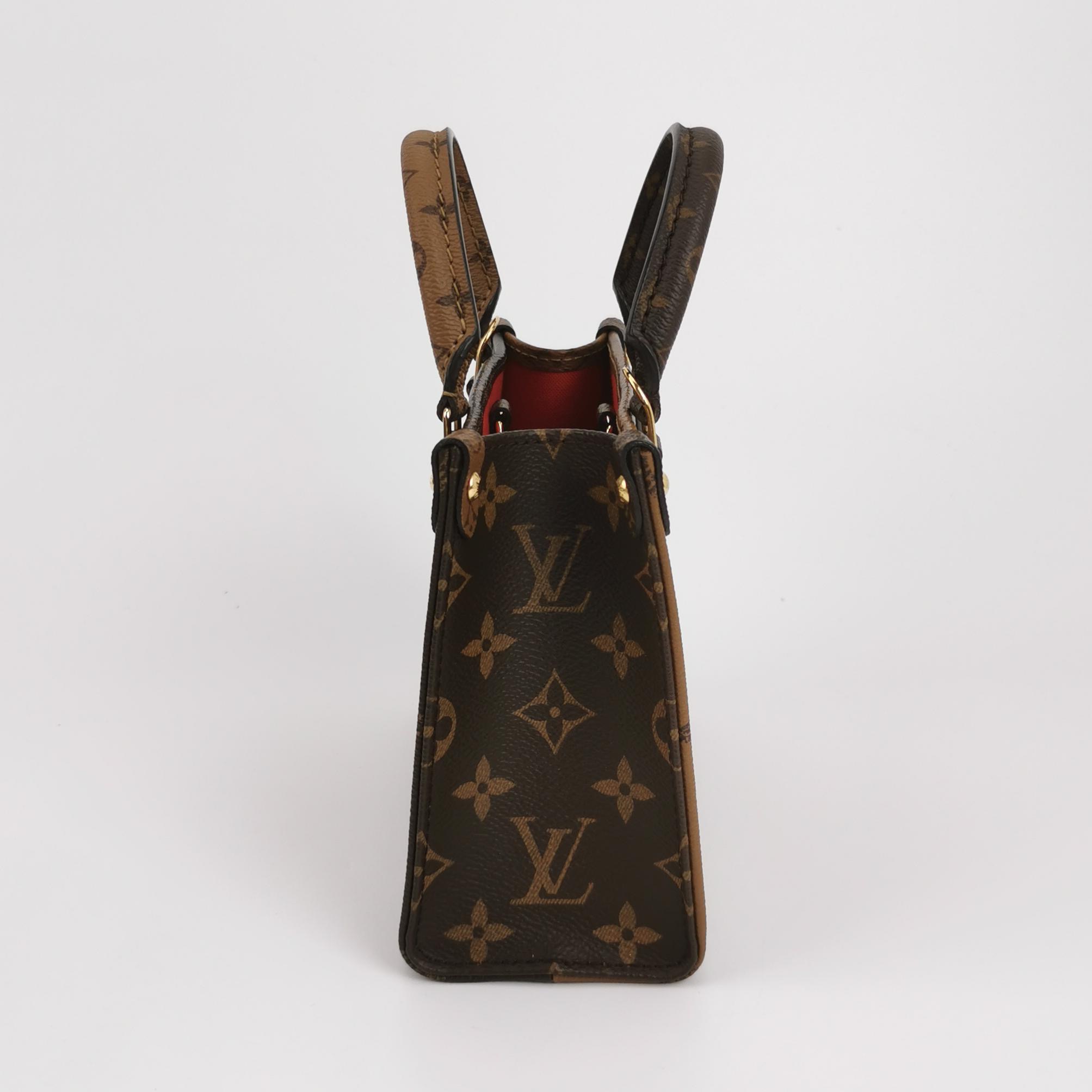 Louis Vuitton(LV) OnTheGo Tote Reverse Monogram Giant BB — photo 5 of 13