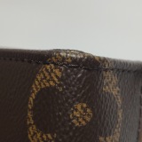 Louis Vuitton(LV) OnTheGo Tote Reverse Monogram Giant BB — thumbnail 13