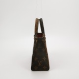 Louis Vuitton(LV) OnTheGo Tote Reverse Monogram Giant BB — thumbnail 5