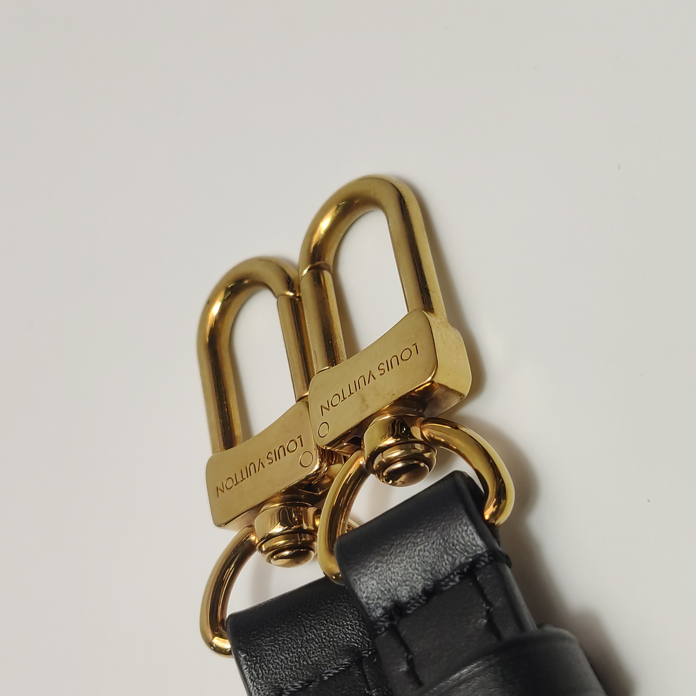 Louis Vuitton(LV) NeoNoe Handbag Monogram Canvas with Leather MM — photo 10 of 22
