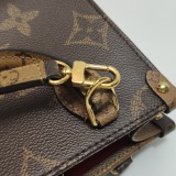 Louis Vuitton(LV) OnTheGo Tote Reverse Monogram Giant BB — thumbnail 11