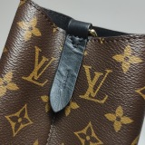 Louis Vuitton(LV) NeoNoe Handbag Monogram Canvas with Leather MM — thumbnail 20